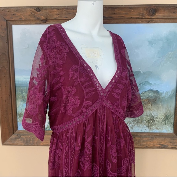 NWT Maroon Lace Overlay Maxi Dress | Flutter Sleeve V-Neck Full Length Gown - Picture 5 of 10